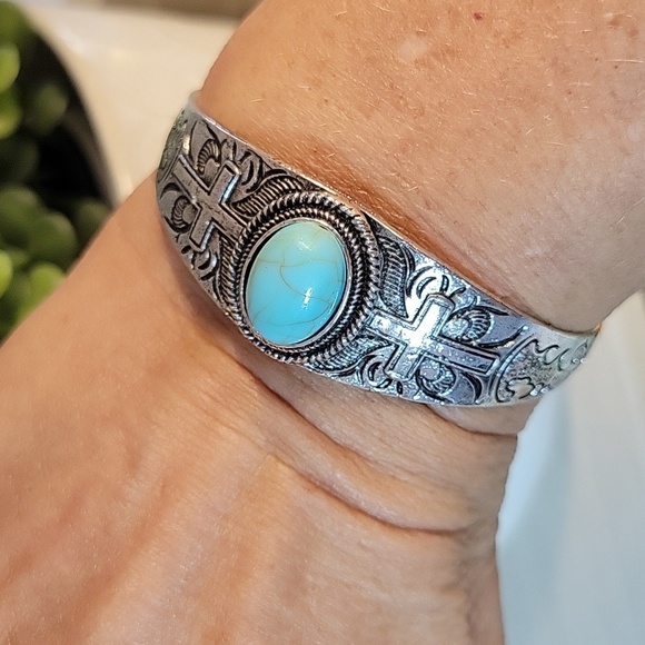 🔥LAST ONE🔥 Christian Cowgirl Cuff Bracelet - Picture 5 of 8